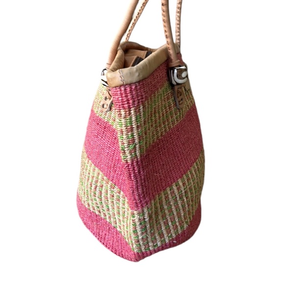 Kenyan Pink Green Tan Hand Woven Sisal & Leather Beaded Straw Zipper Tote Bag - Picture 8 of 15